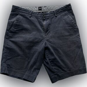 Hugo Boss Shorts 32